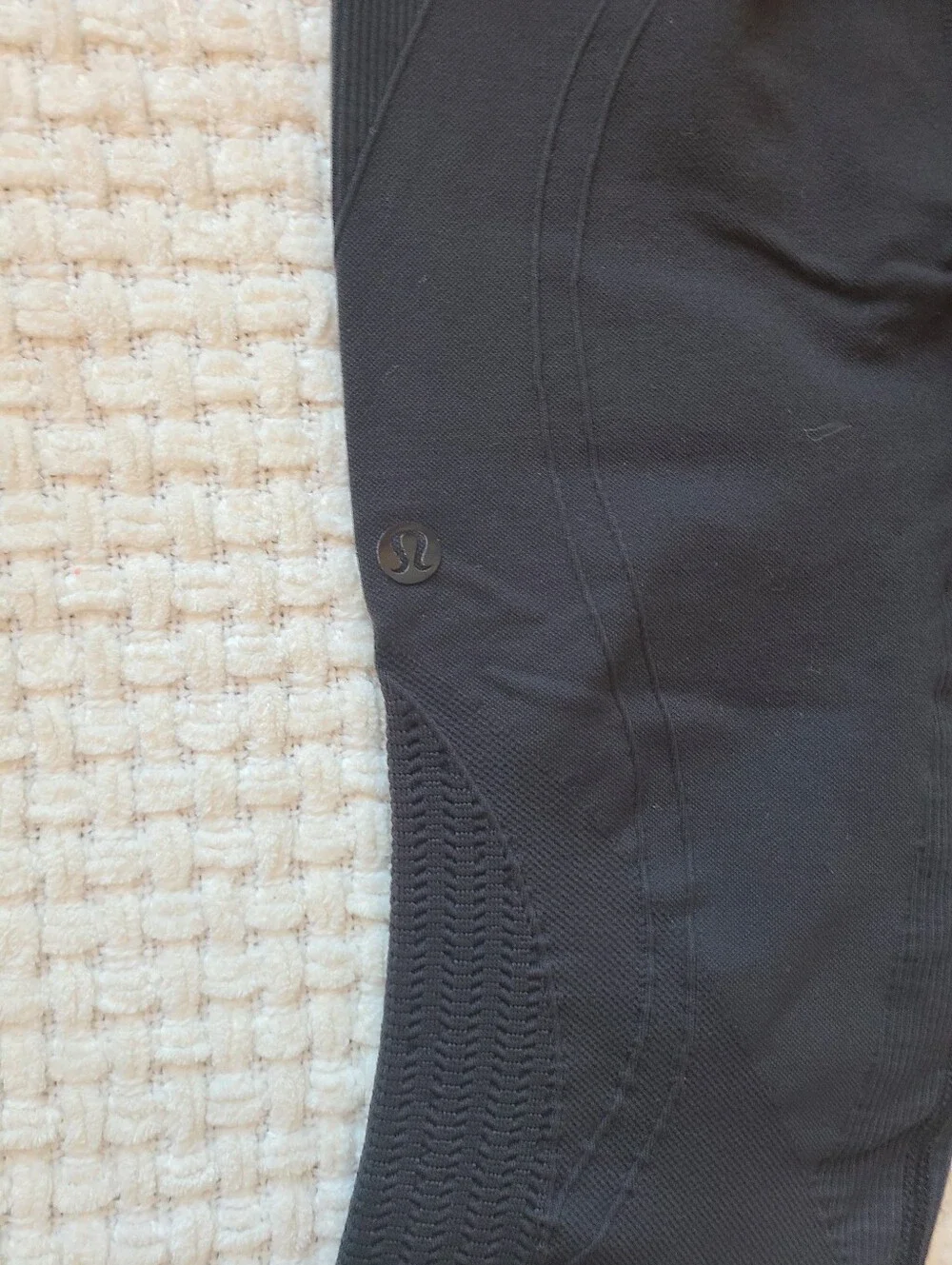Lululemon Black Leggings Crop Size 4
